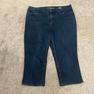 VGUC Croft & Barrow Brand Dark Blue Women's Jeans Classic Fit Crop Capri Size 16